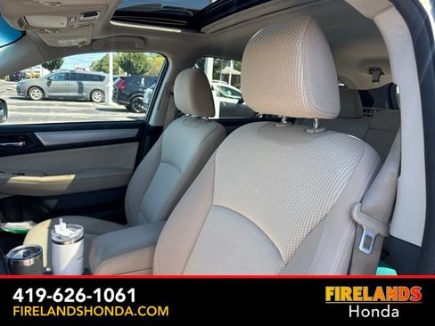 Used 2018 Subaru Outback 2.5i Premium AWD/4WD image 17