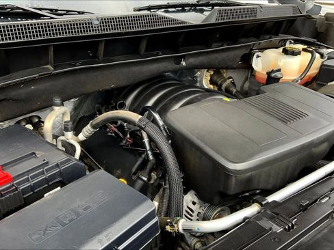 Used 2024 Chevrolet Silverado 1500 LT image 32