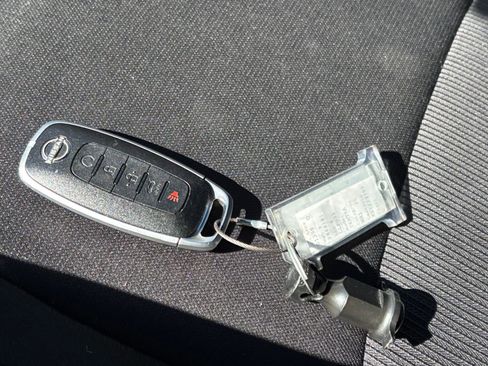 Used 2025 Nissan Sentra SV image 21