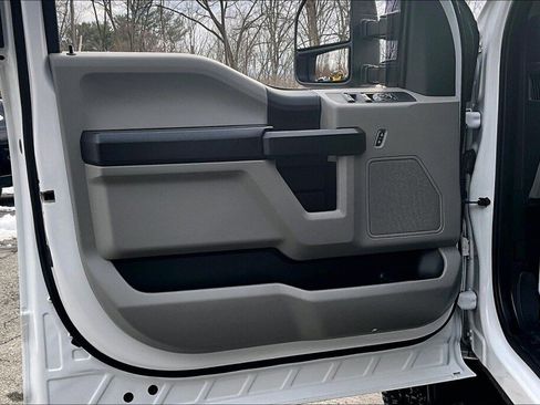 Used 2019 Ford F350 XL w/ Power Equipment Group image 12