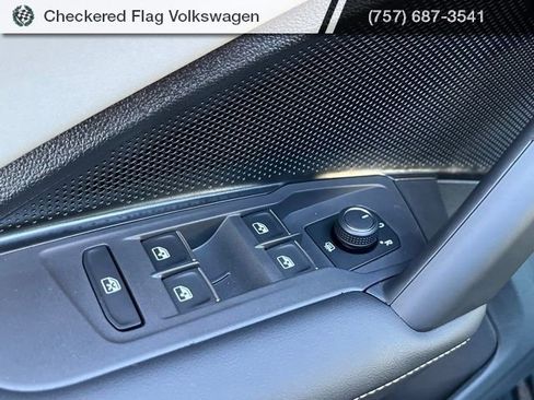 New 2026 Volkswagen Tiguan SE R-Line image 15