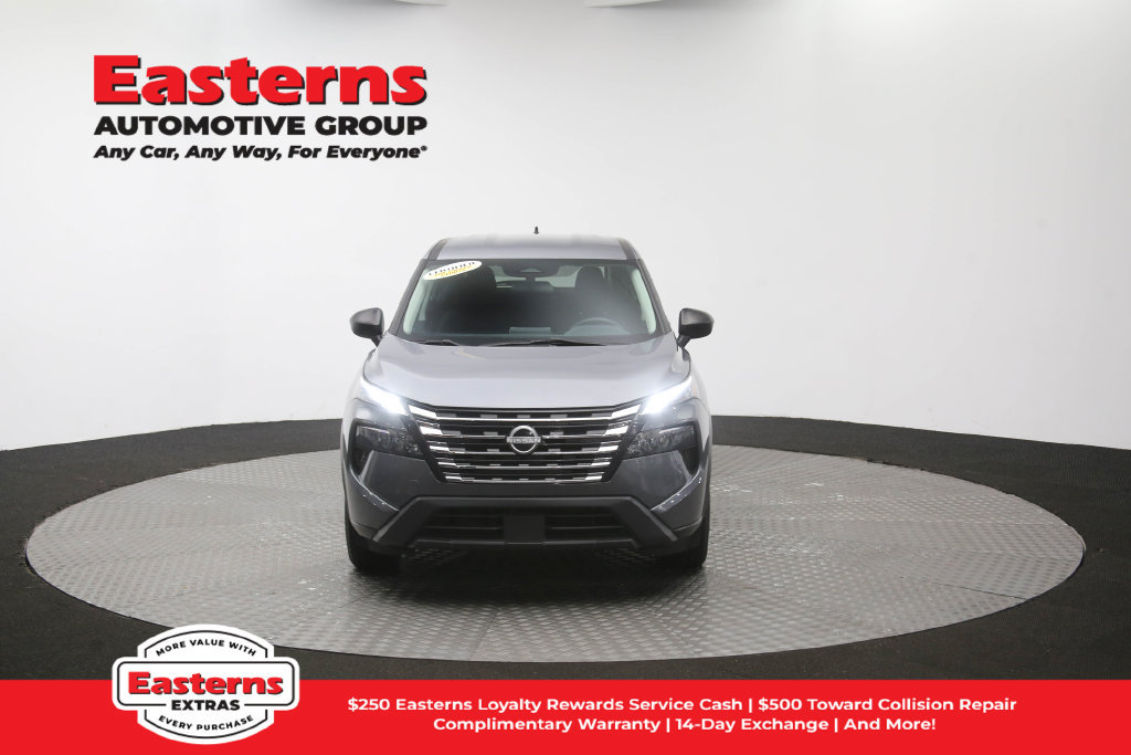 Used 2024 Nissan Rogue S AWD/4WD image 51