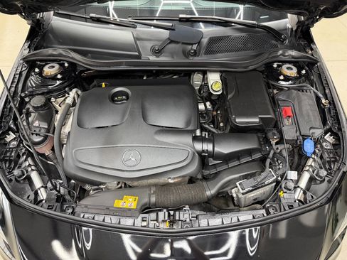 Used 2019 Mercedes-Benz CLA 250 4MATIC image 7