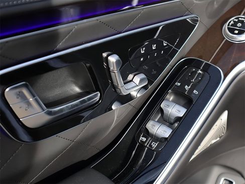 New 2026 Mercedes-Benz S 580 4MATIC Sedan image 27