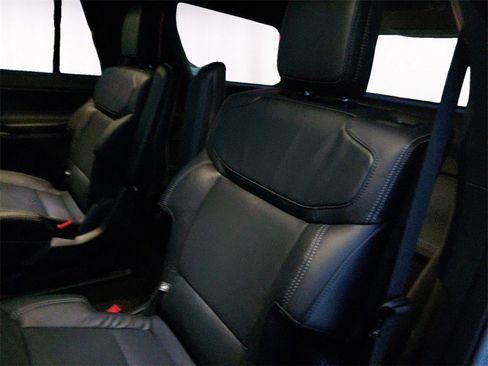 New 2025 Ford Expedition Platinum w/ Stealth Performance Package image 13