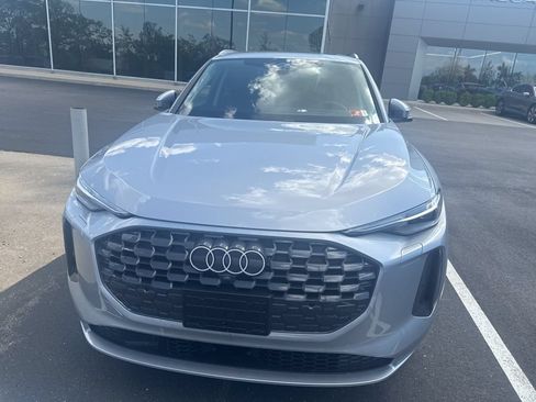 Used 2025 Audi Q5 Premium Plus AWD/4WD image 2