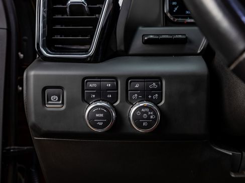 Used 2024 GMC Sierra 2500 Denali Ultimate w/ Max Trailering Package image 21