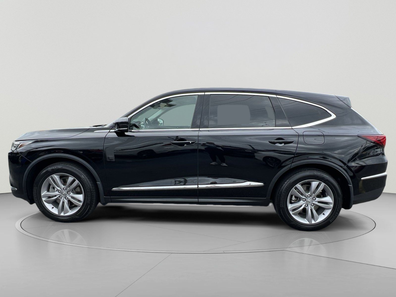 Used 2023 Acura MDX SH-AWD image 2