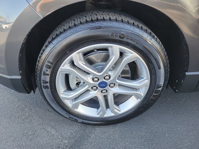 Used 2017 Ford Edge Titanium AWD/4WD image 31