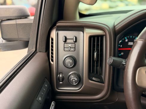 Used 2019 GMC Sierra 2500 Denali w/ Duramax Plus Package AWD/4WD image 51