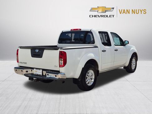 Used 2020 Nissan Frontier SV RWD image 5