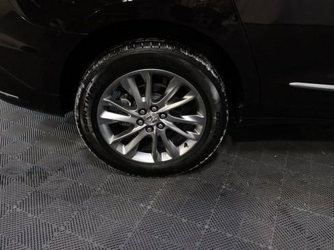 Used 2023 Buick Enclave Avenir w/ Avenir Technology Package image 11