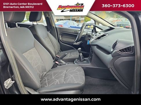 Used 2011 Ford Fiesta SE image 19