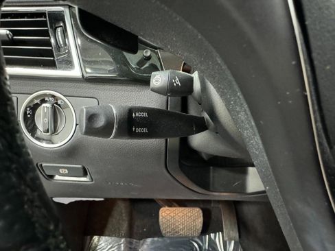 Used 2018 Mercedes-Benz GLE 350 4MATIC image 34