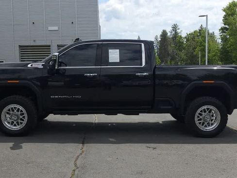 Used 2023 GMC Sierra 3500 Denali AWD/4WD image 5