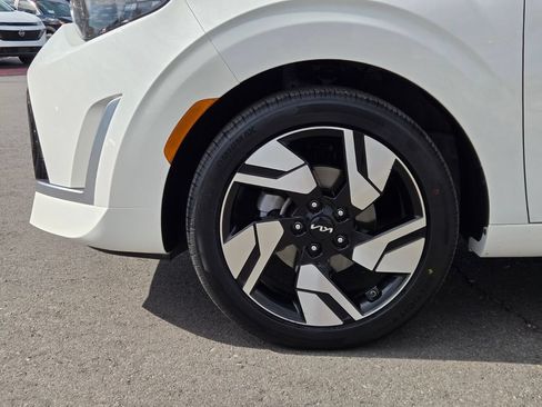 Used 2024 Kia Soul GT-Line FWD image 9