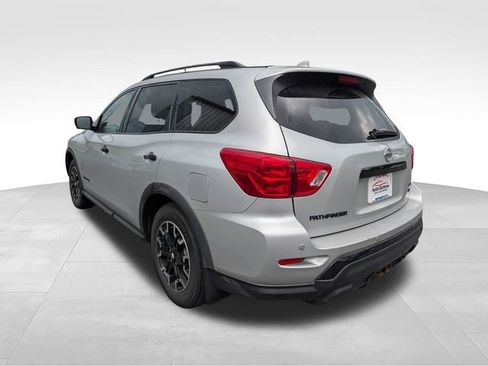 Used 2019 Nissan Pathfinder SL AWD/4WD image 5