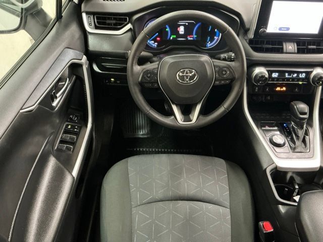 Used 2025 Toyota RAV4 XLE w/ Weather Package AWD/4WD image 12