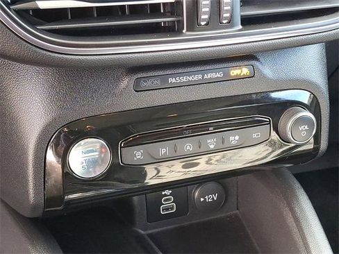 Used 2024 Ford Escape Platinum image 11