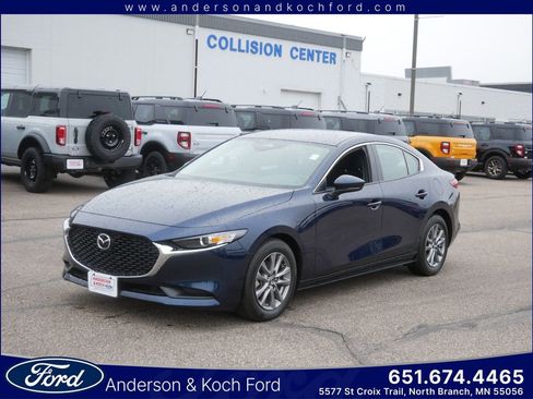 Used 2024 MAZDA MAZDA3 s FWD image 1