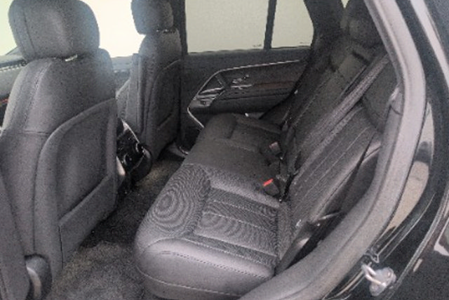 Used 2025 Land Rover Range Rover SE AWD/4WD image 10