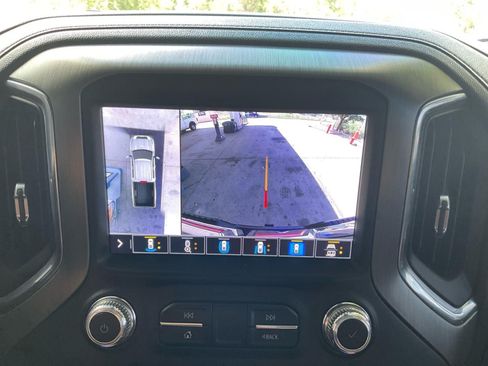 Used 2022 GMC Sierra 3500 Denali w/ Denali Ultimate Package AWD/4WD image 18
