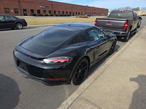 Used 2019 Porsche 718 Cayman Base image 2