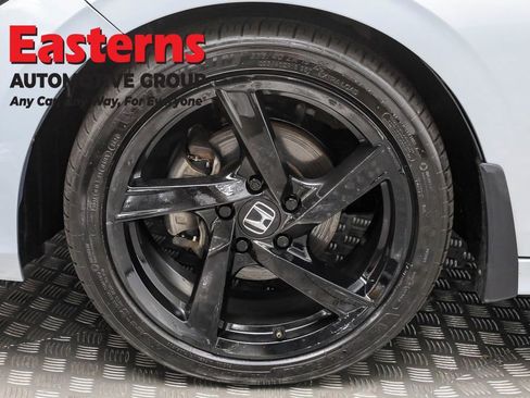 Used 2022 Honda Civic Touring image 30