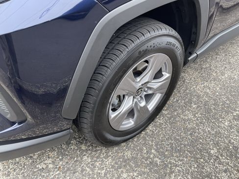 Certified 2025 Toyota RAV4 XLE AWD/4WD image 9