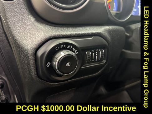 Used 2021 Jeep Wrangler Unlimited Sport image 4