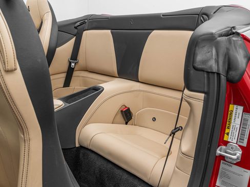 Certified 2020 Ferrari Portofino Base image 39