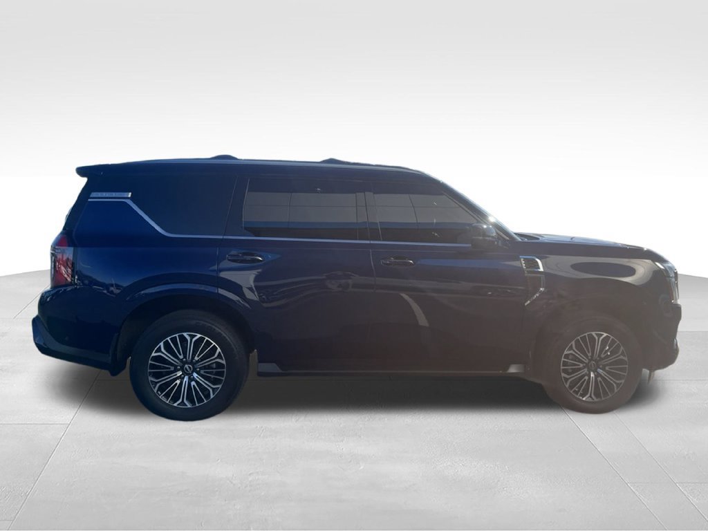 Used 2025 Nissan Armada SL w/ Captain's Chari Seat Package AWD/4WD image 14