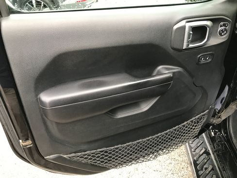 Used 2020 Jeep Gladiator Sport AWD/4WD image 11