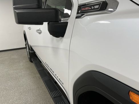 Used 2020 GMC Sierra 3500 Denali w/ Denali Ultimate Package image 12
