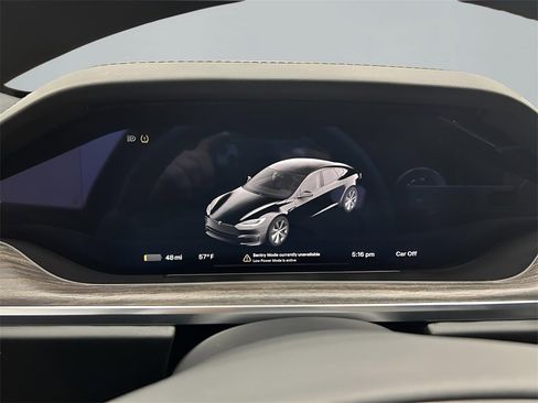 Used 2022 Tesla Model S image 16