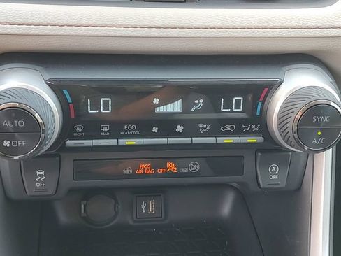 Used 2024 Toyota RAV4 XLE w/ Convenience Package FWD image 16