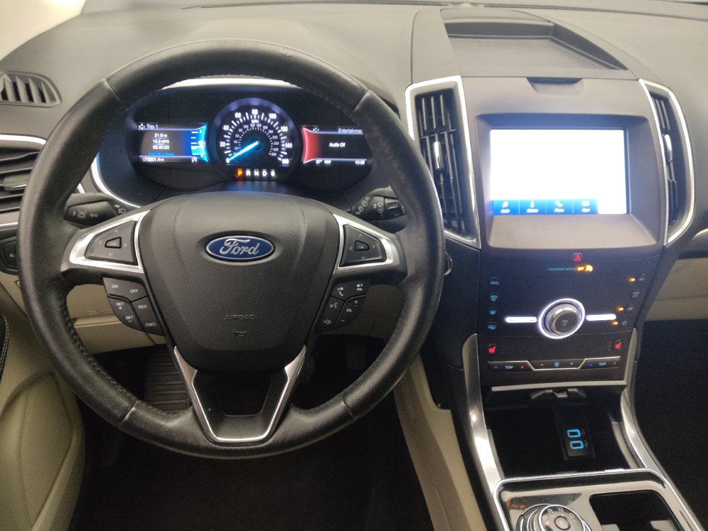 Used 2020 Ford Edge Titanium w/ Cargo Accessory Package FWD image 22