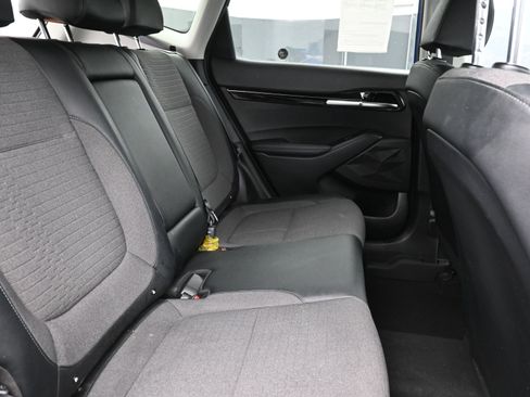 Used 2021 Kia Seltos S image 25