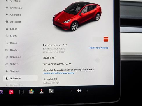 Used 2023 Tesla Model Y Long Range image 26