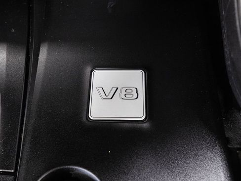 Used 2025 Mercedes-Benz GLS 580 4MATIC image 40