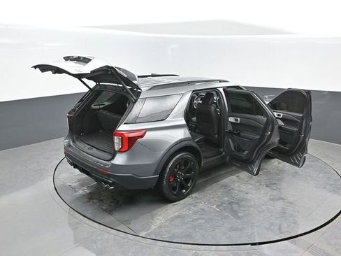 Used 2023 Ford Explorer ST w/ Technology Package image 37