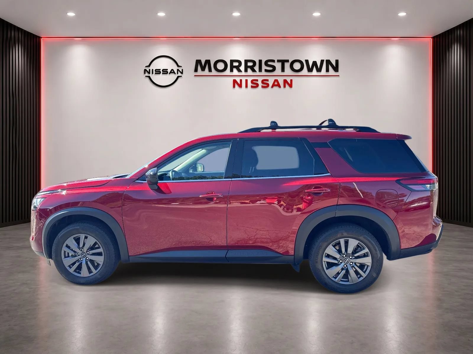 Used 2026 Nissan Pathfinder SV AWD/4WD image 6