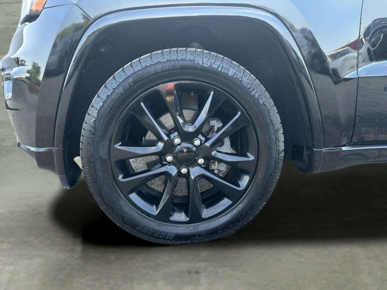 Used 2019 Jeep Grand Cherokee Altitude RWD image 33