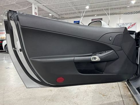 Used 2009 Chevrolet Corvette Convertible w/ Preferred Equipment Group RWD image 16