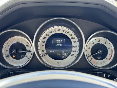 Used 2014 Mercedes-Benz E 350 Sedan image 40