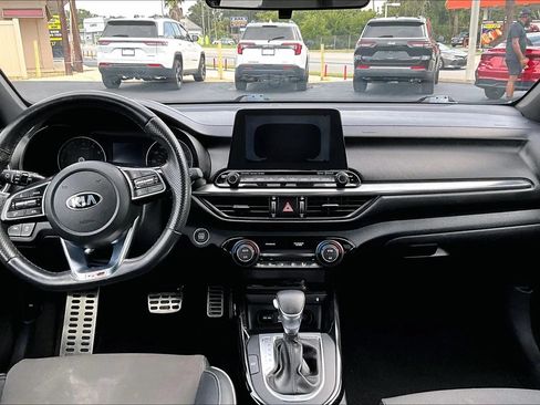 Used 2020 Kia Forte GT-Line w/ GT-Line Premium Package FWD image 6