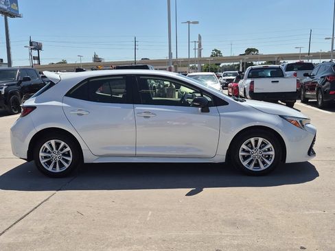 Used 2026 Toyota Corolla SE FWD image 7