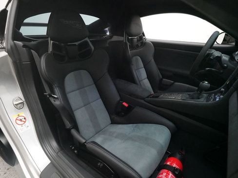 Certified 2025 Porsche 718 Cayman GT4 RS RWD image 26