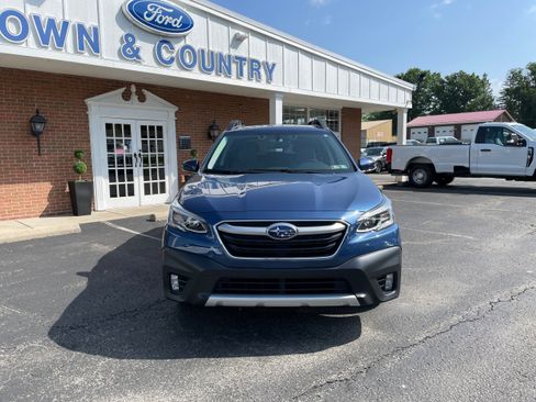 Used 2022 Subaru Outback Limited w/ Popular Package #2 AWD/4WD image 2