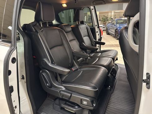 Used 2022 Honda Odyssey Elite image 15